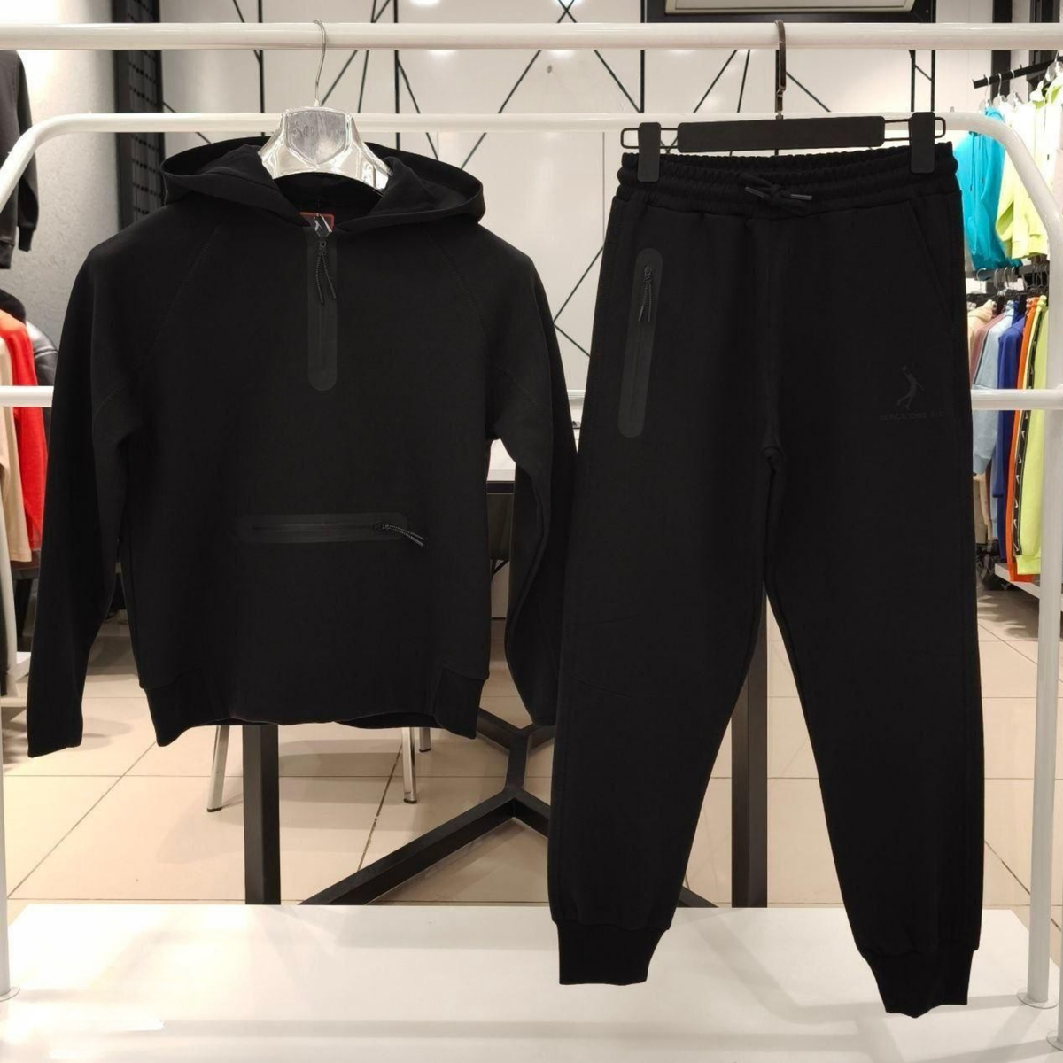 Pullover Unisex Jogger Set